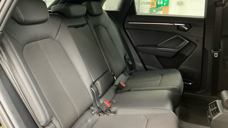 Audi Q3 35 TFSI S Line 5dr S Tronic [Comfort+Sound Pack] Petrol Estate